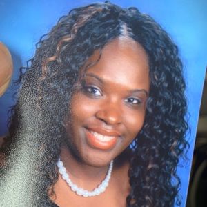 Meet your Posher, Crystal